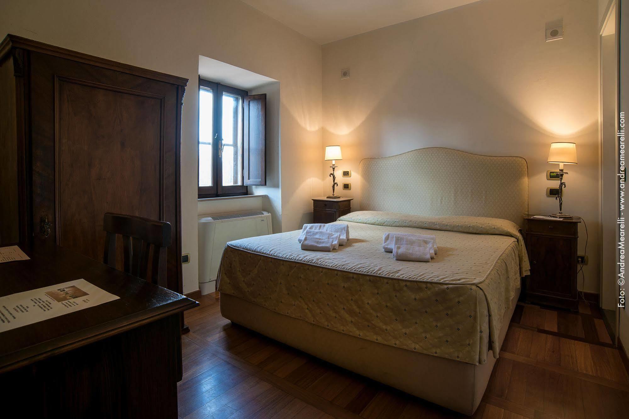 Hotel Scilla Sovana Exteriér fotografie